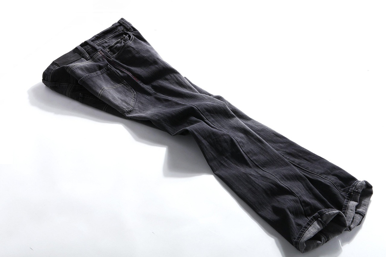 entdecken sie verschiedene jeansarten für jeden stil und anlass. von skinny bis bootcut – finden sie die perfekte jeans für ihren look.